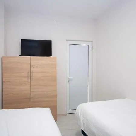 Cvetni Trg Hotel Belgrade Exterior photo