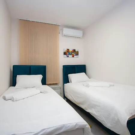 Cvetni Trg Hotel Belgrade Exterior photo
